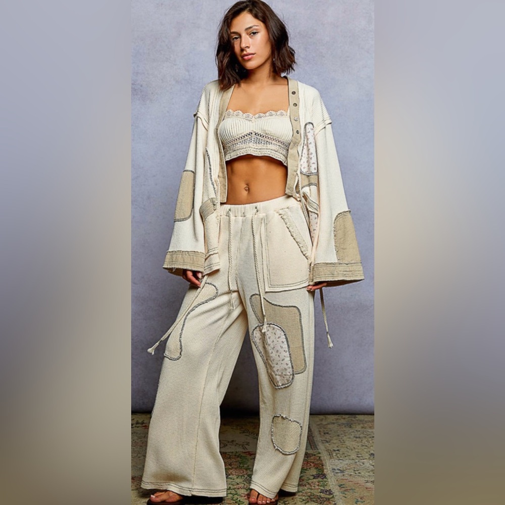 POL Women’s Shacket and Cream Patchwork Pants Set.